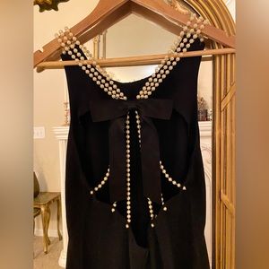 Pearl & bow strap 90’s little black dress